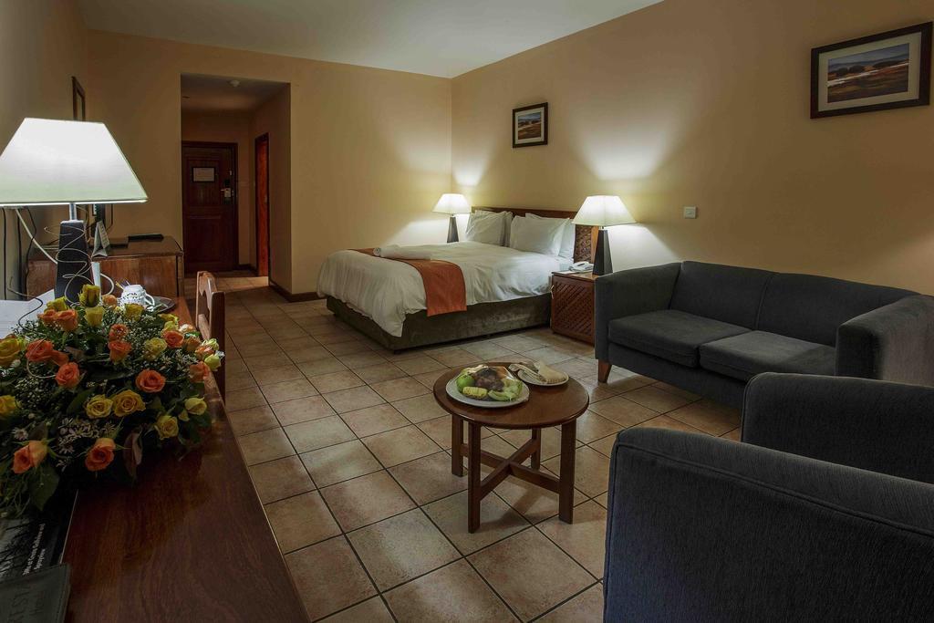M'kango Golfview Hotel Lusaka Zewnętrze zdjęcie