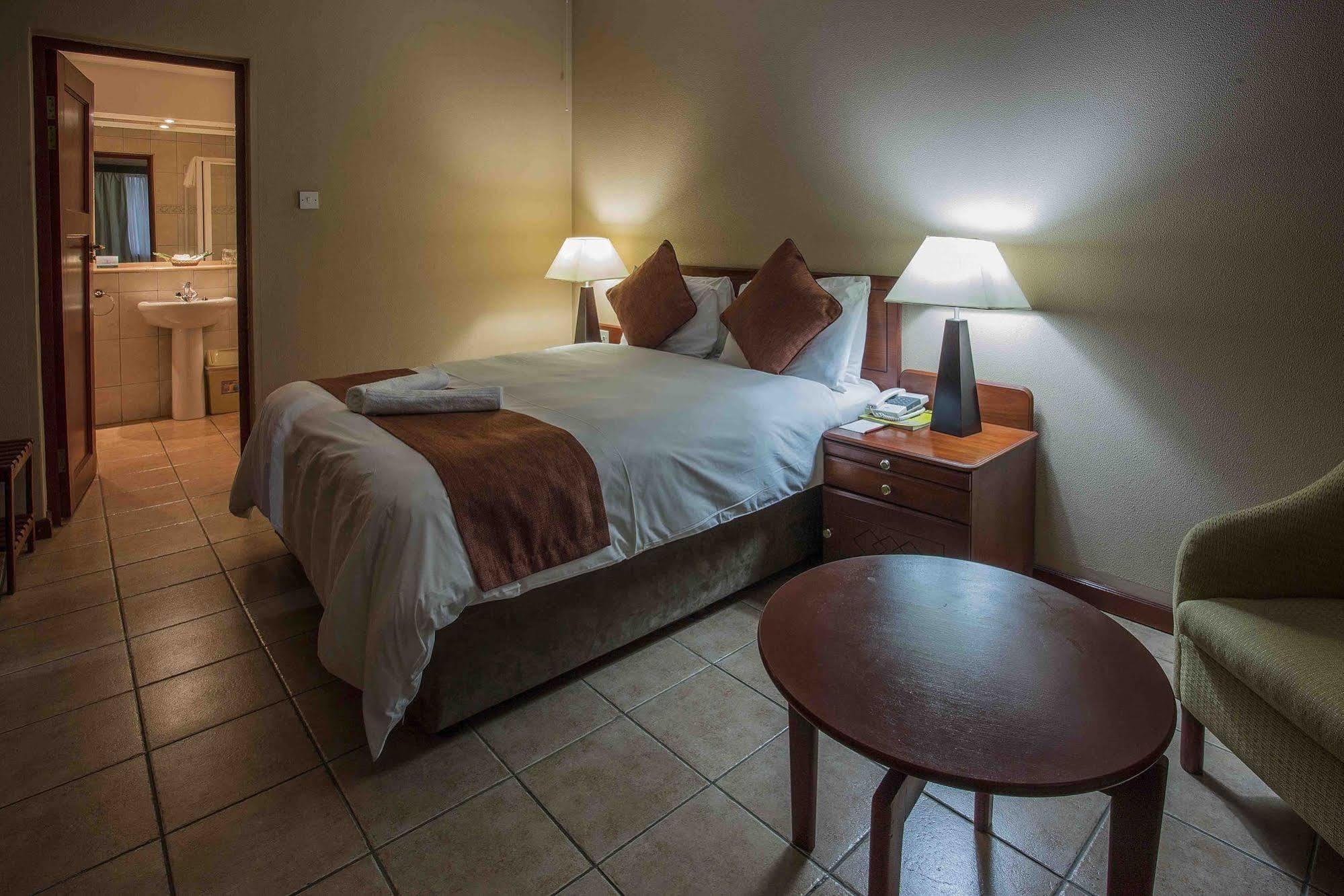 M'kango Golfview Hotel Lusaka Zewnętrze zdjęcie