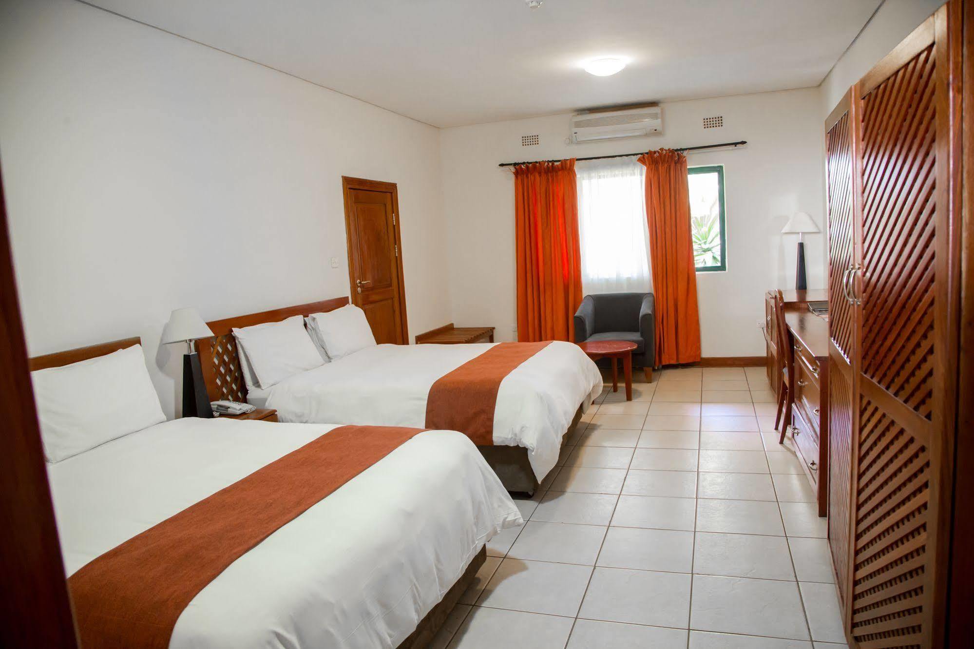 M'kango Golfview Hotel Lusaka Zewnętrze zdjęcie