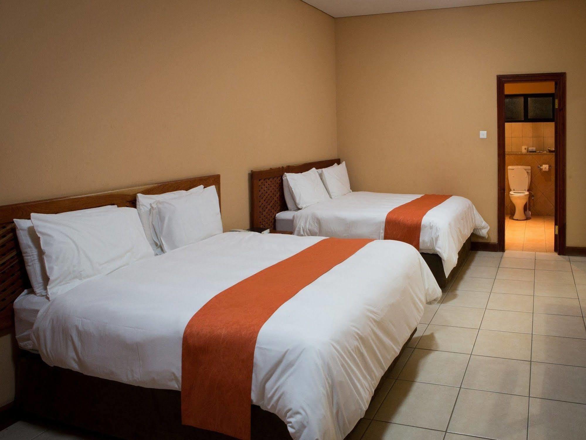 M'kango Golfview Hotel Lusaka Zewnętrze zdjęcie