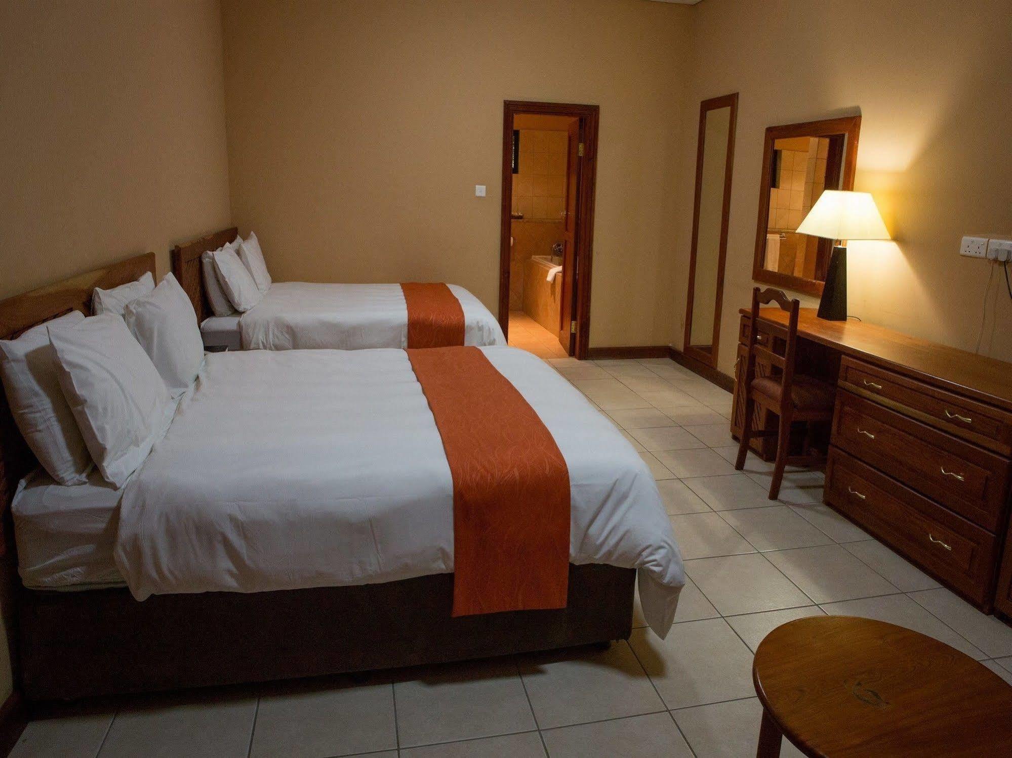 M'kango Golfview Hotel Lusaka Zewnętrze zdjęcie